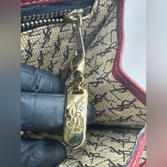 Vintage Yves Saint Laurent
Burgundy Leather and Suede Clutch - Picture 8 of 14